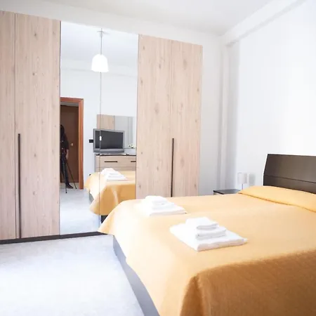 Cozy De Gasperi * Bari