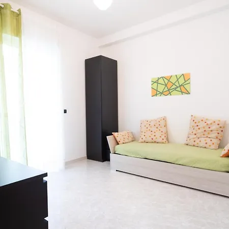 Cozy De Gasperi Apartment *